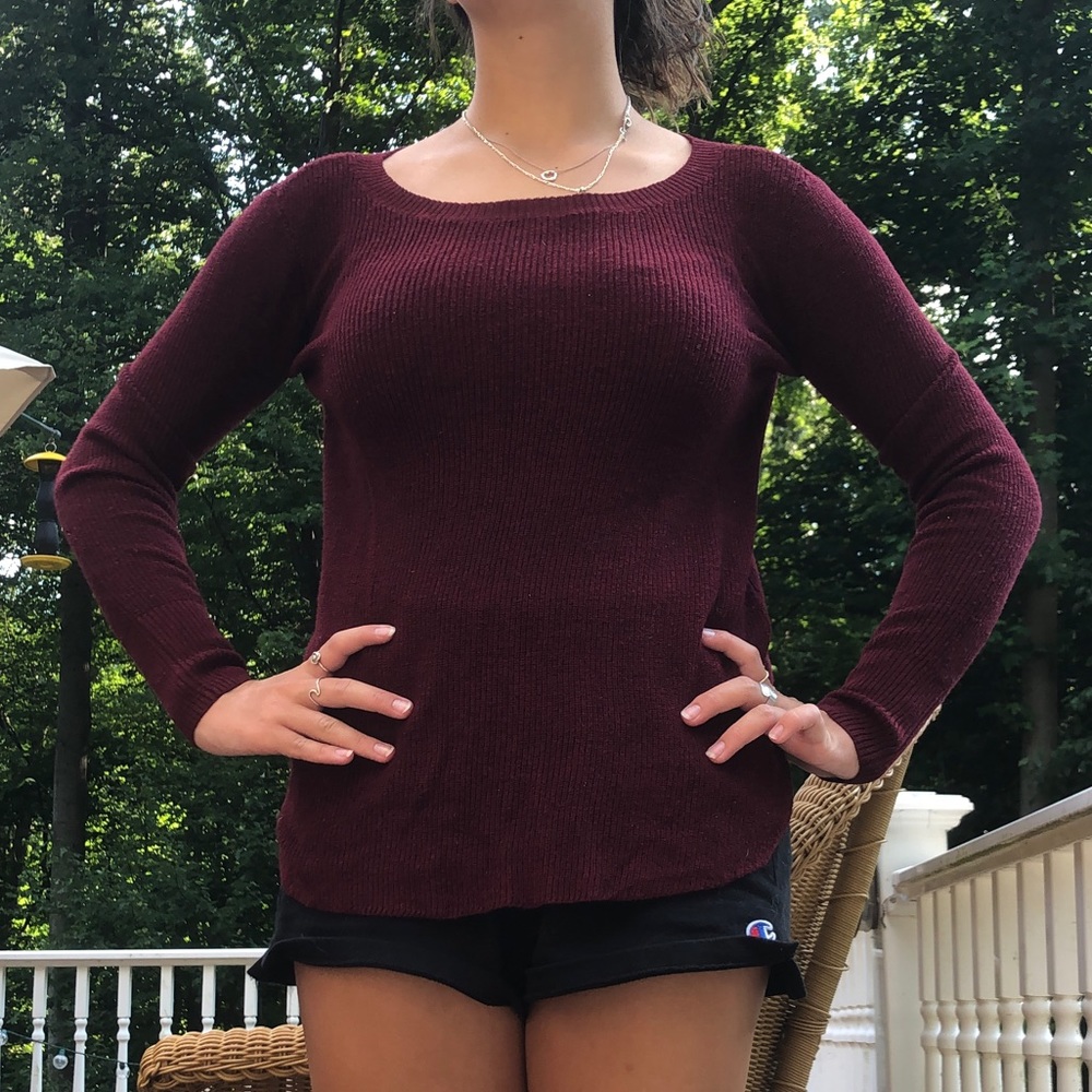 Maroon sweater